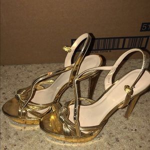 Gold formal shoes